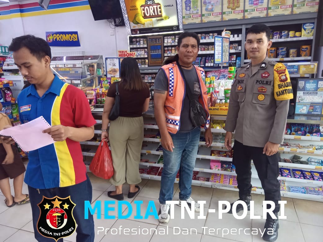 Cegah Kejahatan, Polsek Mandor Ajak Pemilik Counter dan Karyawan Indomaret Waspada