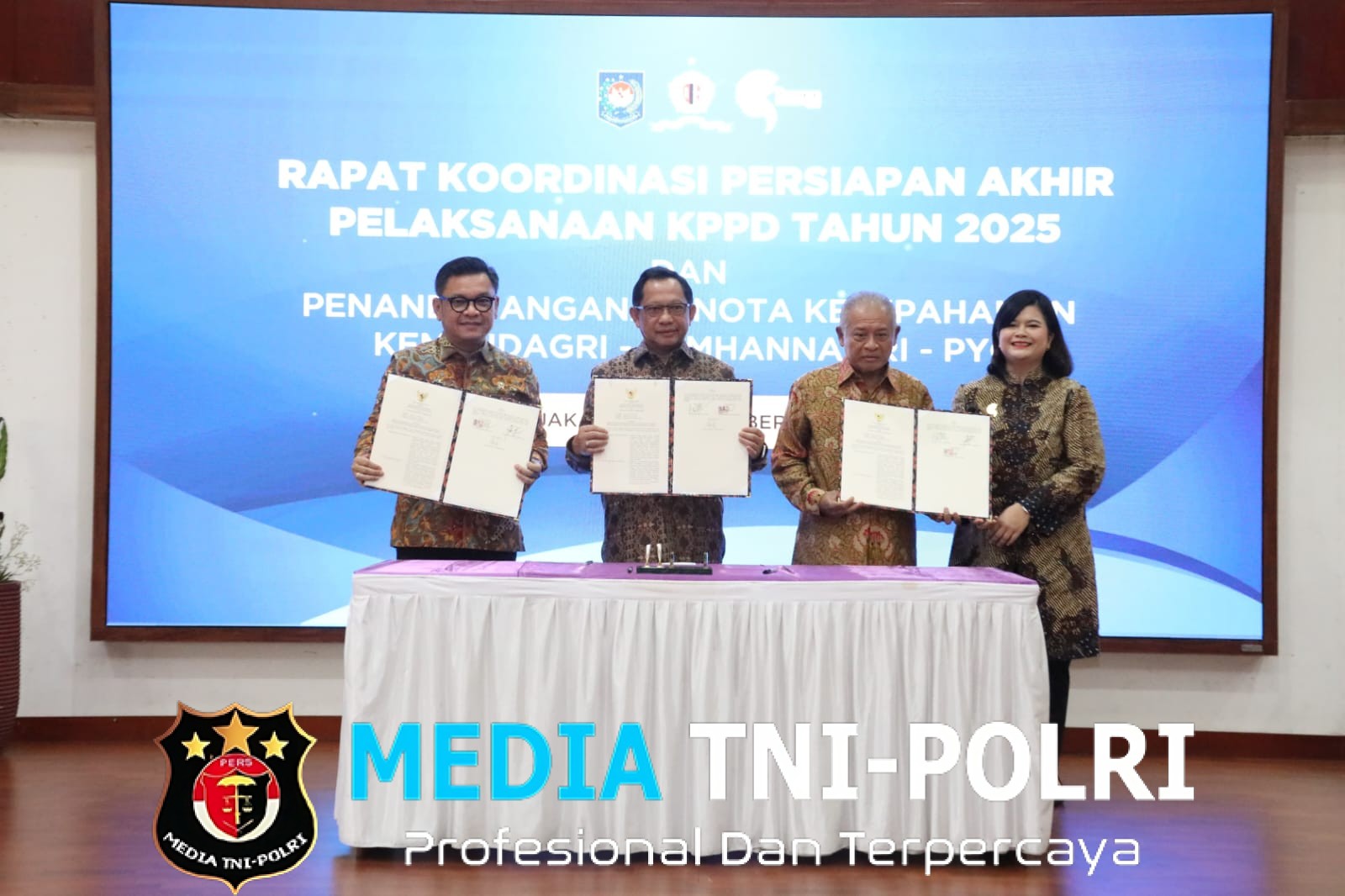 Tingkatkan Kompetensi Kepala Daerah, Mendagri Jalin Kesepakatan dengan Lemhannas dan PYC