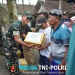 Dansatgas TMMD ke-126 Kodim 0818/Malang-Batu Tunjukkan Kepedulian Sosial, Bagikan Sembako untuk Warga Lebakharjo
