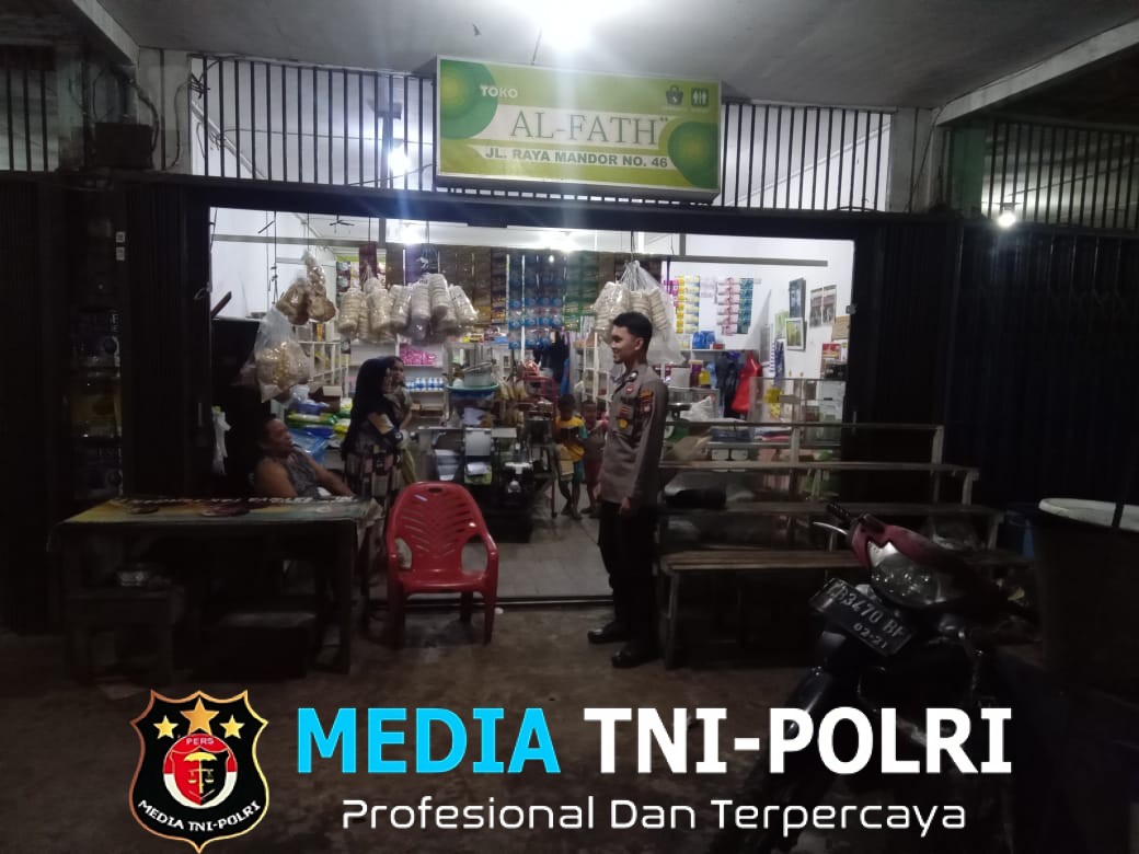 Cegah Kriminalitas, Polsek Mandor Gencarkan Patroli Malam di Wilayah Rawan