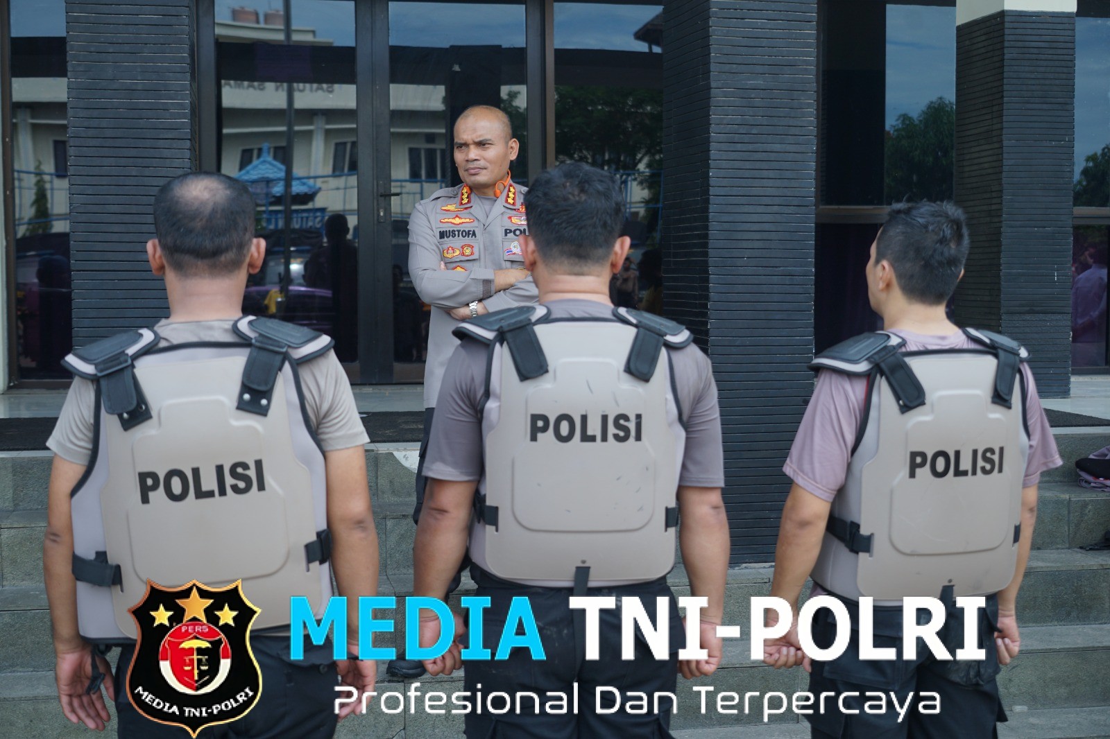 Polres Metro Bekasi Gelar Latihan PHH dan Bentuk Kompi Dalmas untuk Tingkatkan Kesiapsiagaan Personel