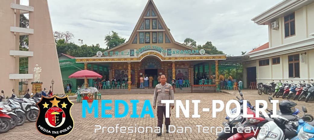 Polsek Mempawah Hulu amankan Ibadah Misa Minggu Pagi di Gereja Santo Yusuf Karangan