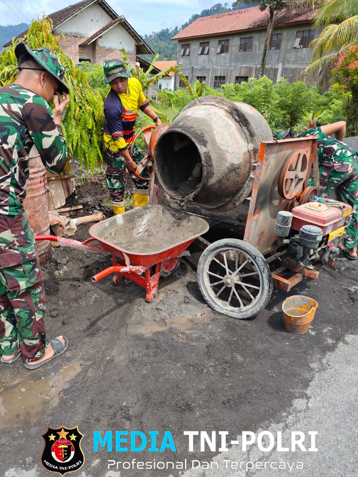 TMMD Ke-126 Kodim 0818/Malang-Batu Capai 75 Persen Pembangunan Drainase di Desa Lebakharjo