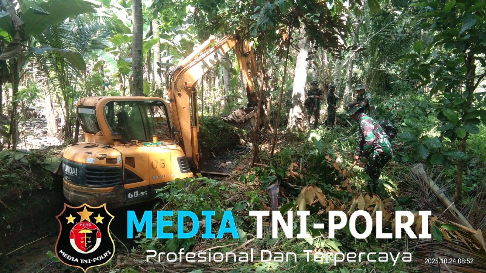 TMMD Ke-126 Kodim 0818/Malang-Batu Gandeng TNI AL Normalisasi Saluran Irigasi di Desa Lebakharjo