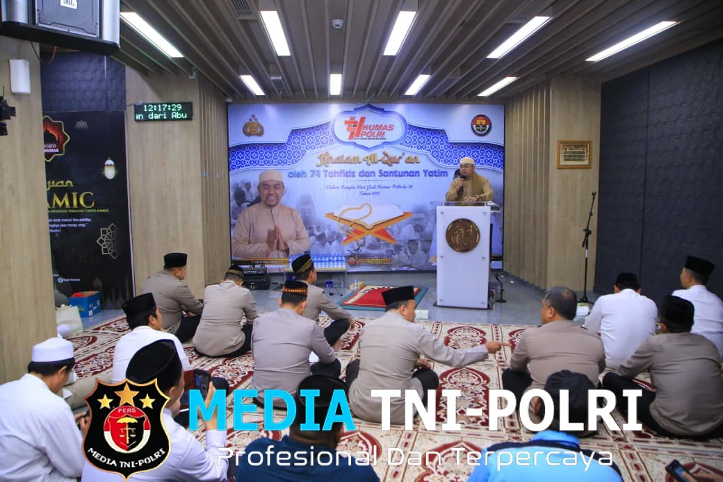 Wujud Peduli Sesama, Humas Polri Berikan Tali Asih Kepada 100 Anak Yatim pada Khatanan HUT Ke-74