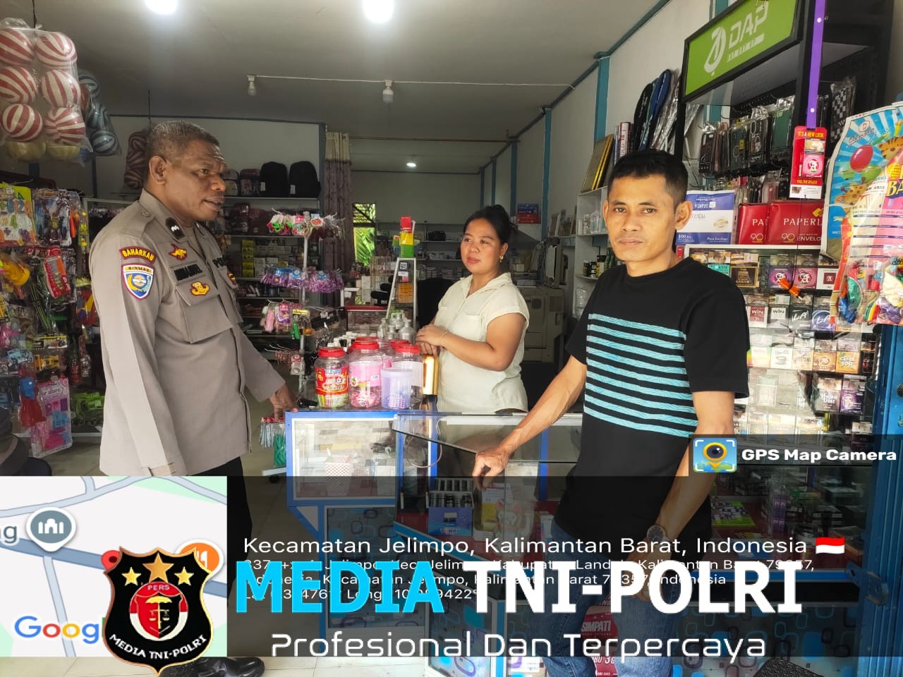 Personil Polsubsektor Jelimpo Lakukan Patroli Dialogis Untuk Menjaga Situasi Kamtibmas yang Aman