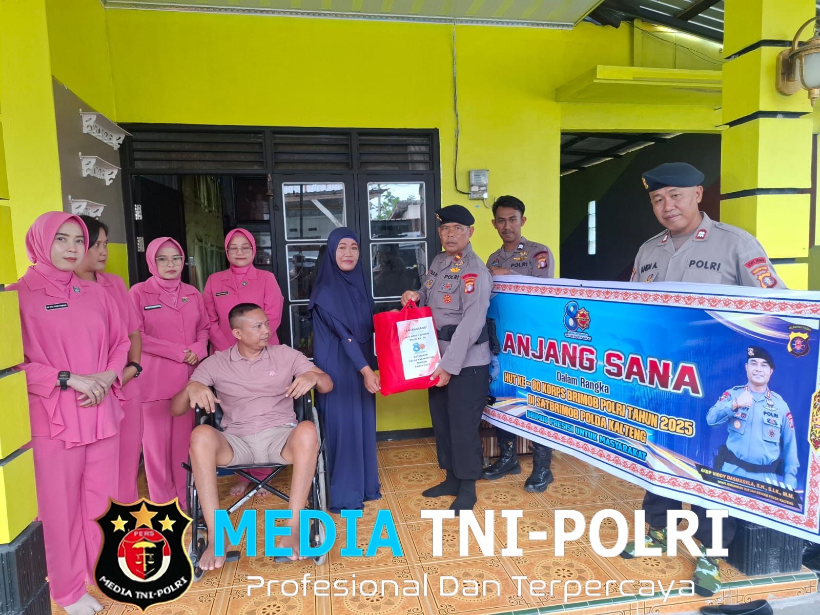 Wujud Kepedulian, Kompi 3 Batalyon B Pelopor Gelar Anjangsana dan Bakti Sosial dalam Rangka HUT ke-80 Korps Brimob Polri