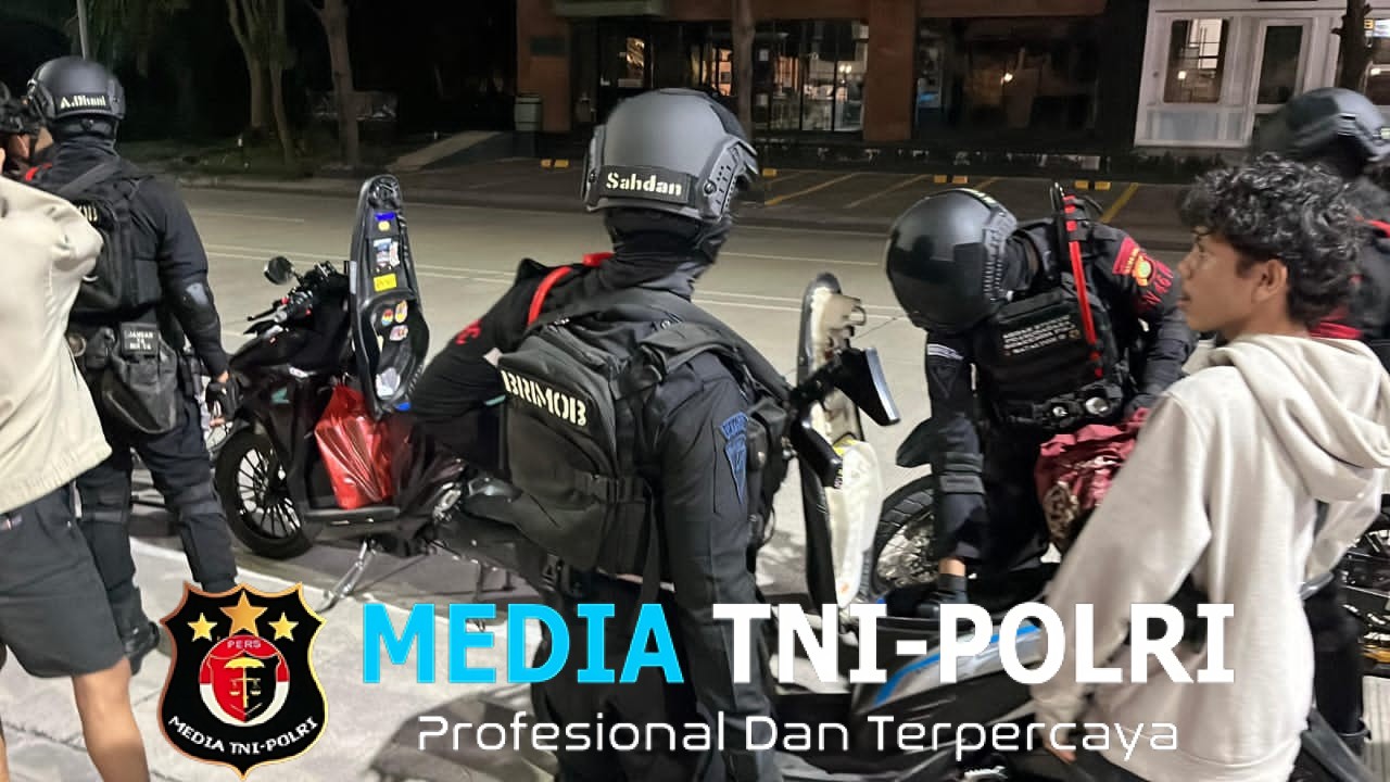 Brimob Batalyon D Pelopor Gelar Patroli Rayonisasi Antisipasi Tawuran dan Balap Liar di Kabupaten Bekasi