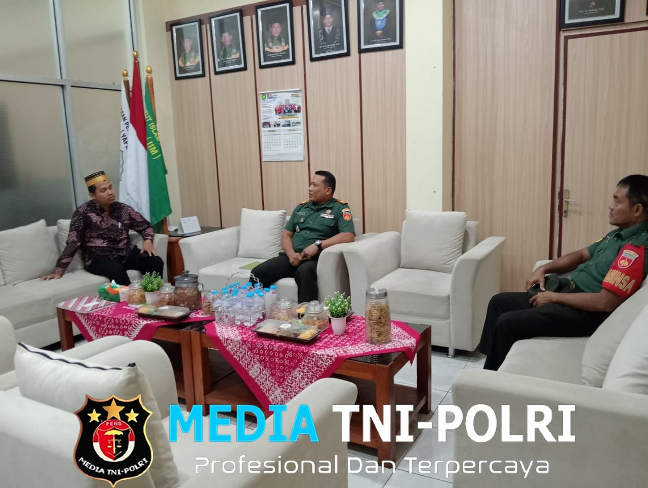 Danramil 03/Serengan Bekali Mahasiswa Wawasan Manajemen Kepemimpinan Organisasi