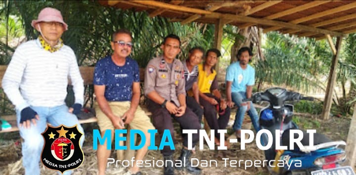 Di Saat Warga Santai, Polisi Pun Datang Menyapa — Kisah Keakraban Aipda Suriyansyah di Sebangki