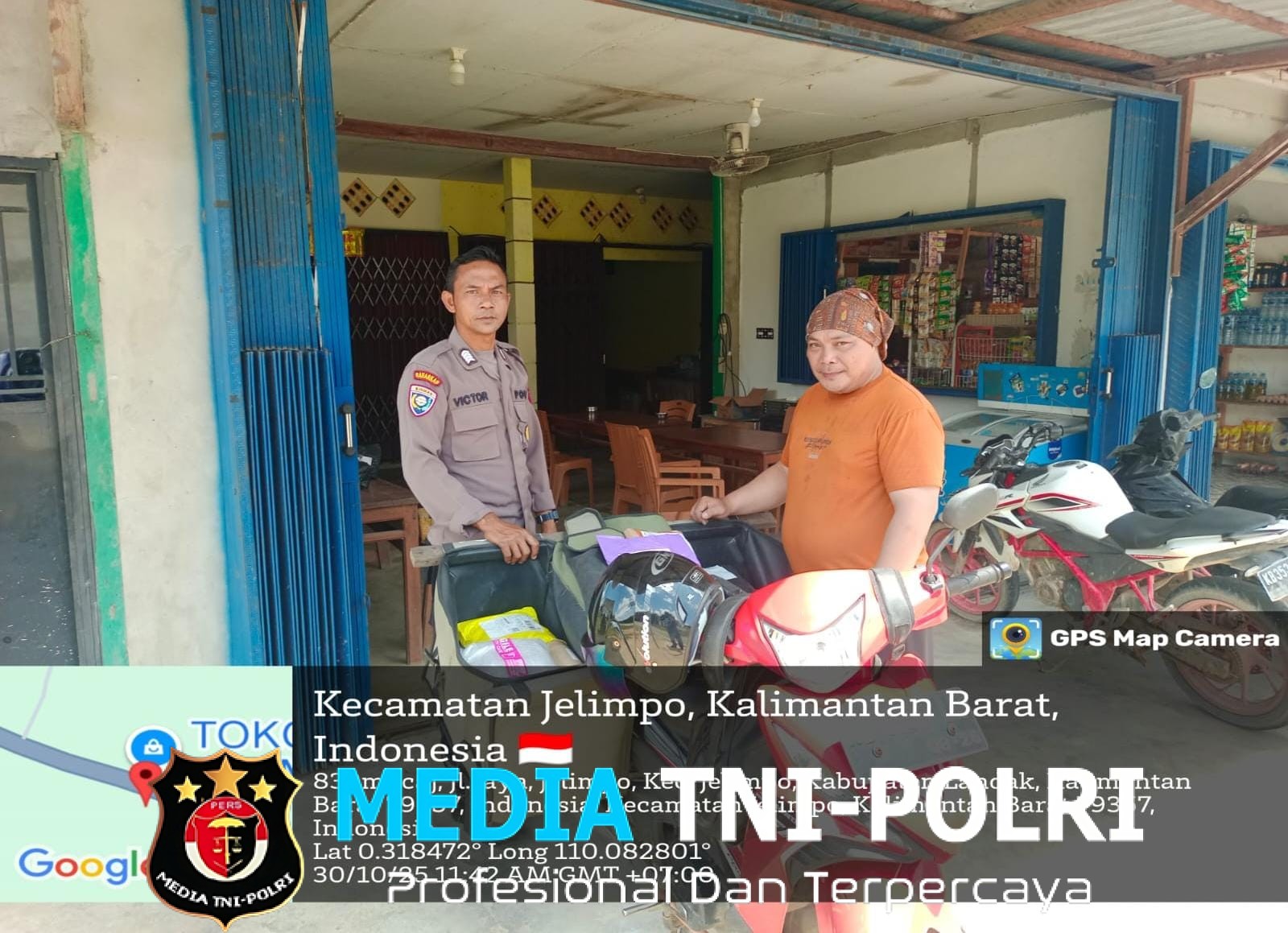 Tegur, Sapa dan Salam Begitulah Personil Polsek Ngabang Saat Melaksanakan Patroli Dialogis Ketengah Masyarakat