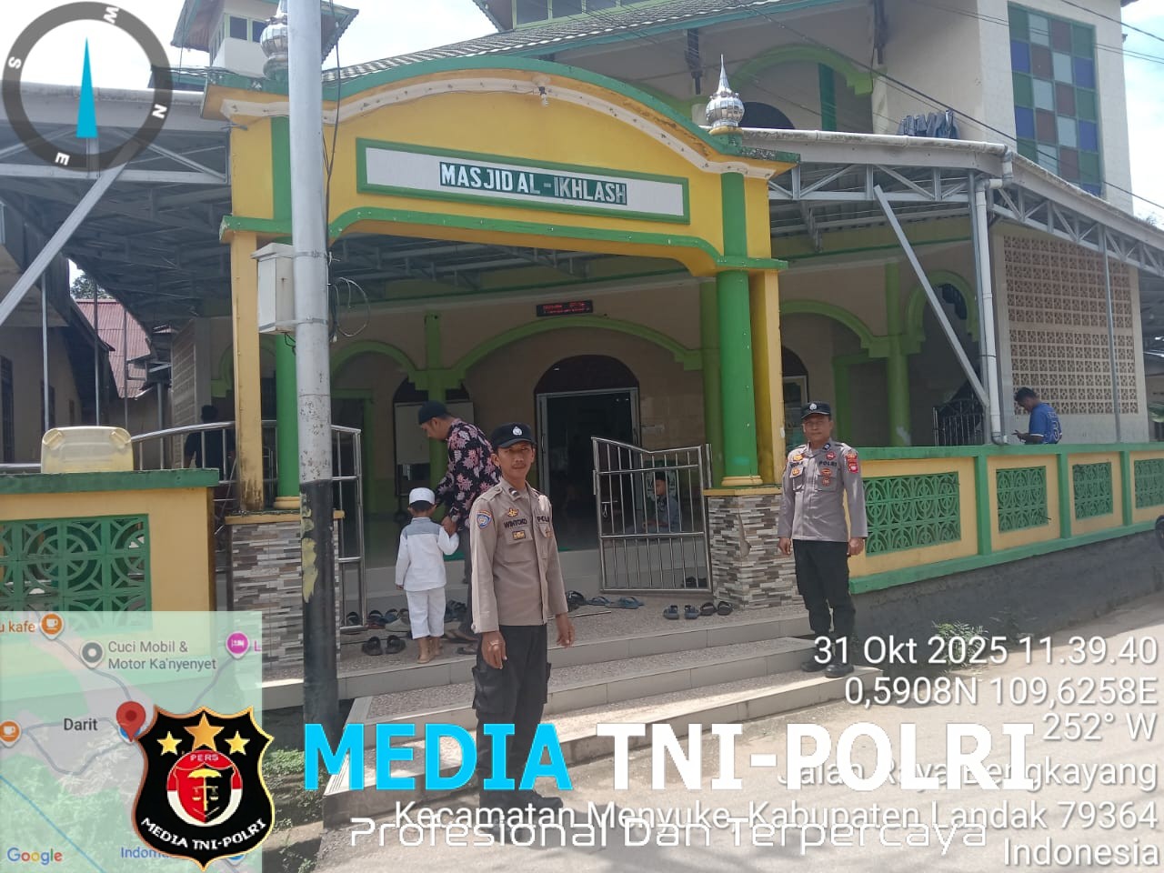 Polsek Menyuke Berikan Pengamanan Terbaik Saat Warga Melaksanakan Sholat Jum’at