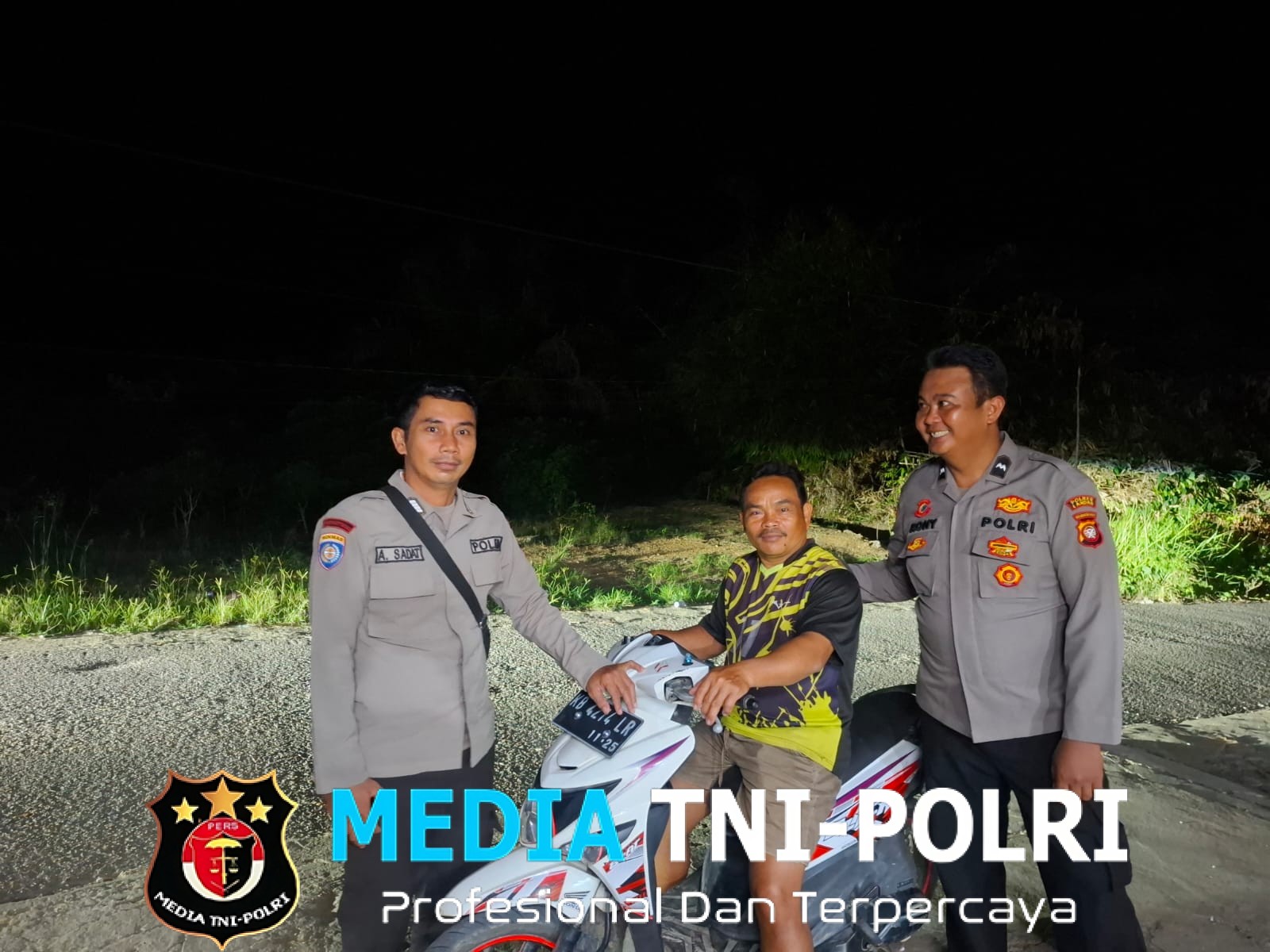 Patroli Malam Polsek Ngabang Untuk Mencegah Terjadinya Pencurian pemberatan, Pencurian Kekerasan, dan Pencurian Sepeda Motor, maupun Aksi Premanisme