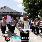 Turut Berduka, Polres Lampung Tengah Gelar Upacara Pemakaman Alm. Aipda Zulkarnain