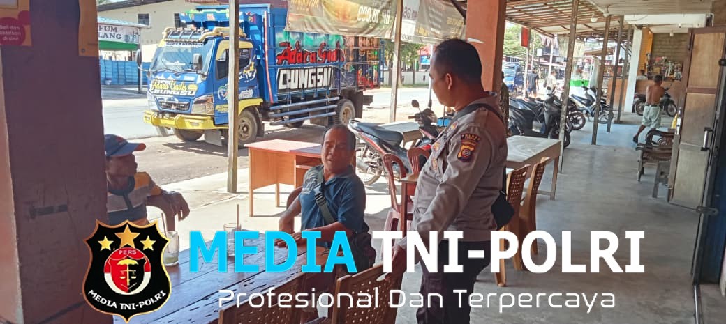Rutinitas Personel Polsek Mempawah Sambangi Pertokoan dan Pusat Keramaian Titipkan Pesan Kamtibmas