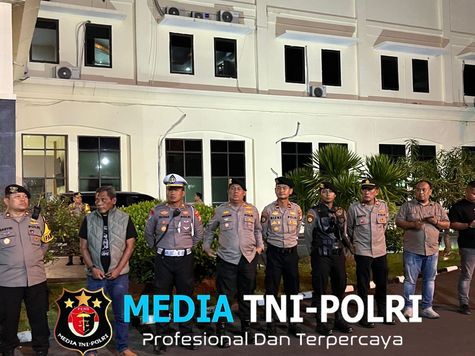 Polres Metro Bekasi Gelar Apel Patroli Skala Besar dan KRYD, Antisipasi Tawuran dan Bencana Banjir di Musim Hujan