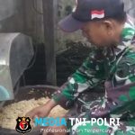 Satgas TMMD ke-126 Kodim 0818 Bantu Produksi Tempe Warga Lebakharjo, Wujud Kepedulian pada Ekonomi Rakyat Kecil