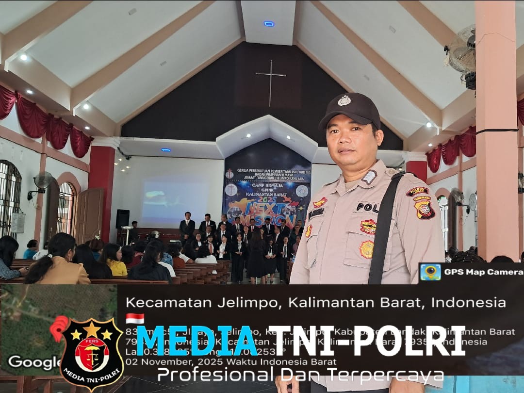 Personil Polsubsektor Jelimpo Laksanakan Pengamanan Ibadah Di Gereja Untuk Ciptakan Situasi Kondusif