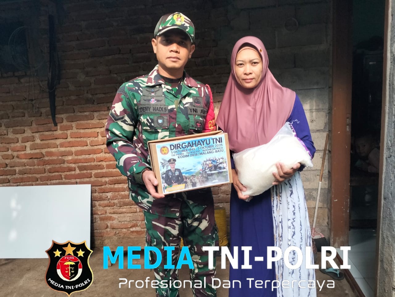 Serda Deny Hadi S Gelar Baksos, Bagikan Sembako untuk Warga Kurang Mampu di Desa Sumberpetung Kalipare