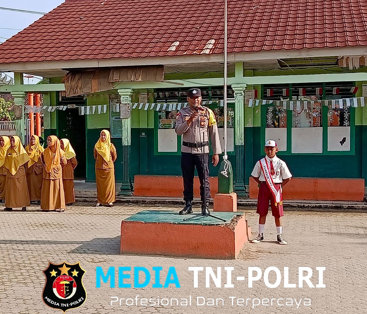 Jadi Pembina Upacara, Aipda Danu Afrian Ajak Siswa SDN 3 Kotagajah Bijak Gunakan Gadget