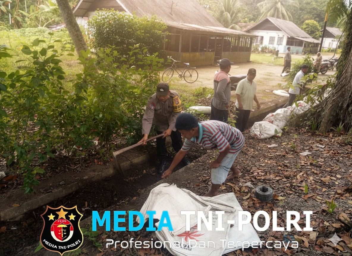 Bhabinkamtibmas Polsek Secanggang Ajak Warga Gotong Royong, Wujud Kepedulian Polri terhadap Lingkungan dan Kebersamaan