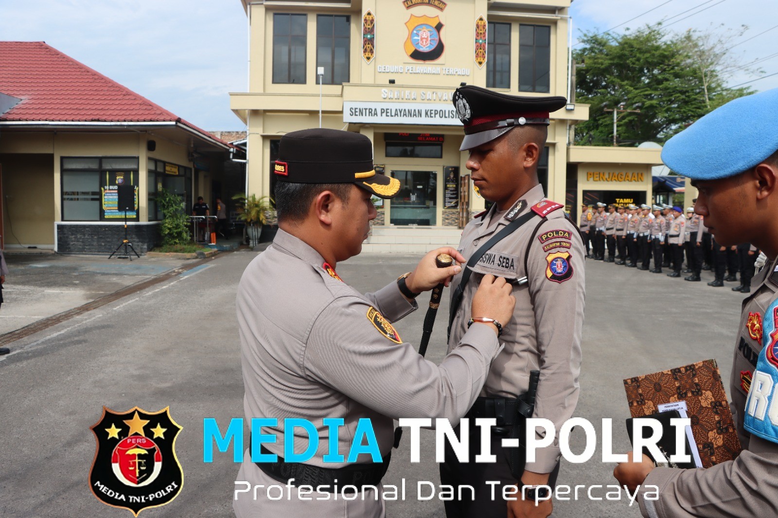 Kapolres Kotim Pimpin Upacara Pembukaan Latihan Kerja Siswa Diktuk Bintara Polri T.A 2025