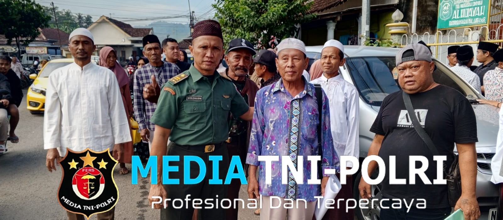 Kodim 0818/Malang-Batu Amankan Pemberangkatan Jamaah Umroh Pemdes Gampingan