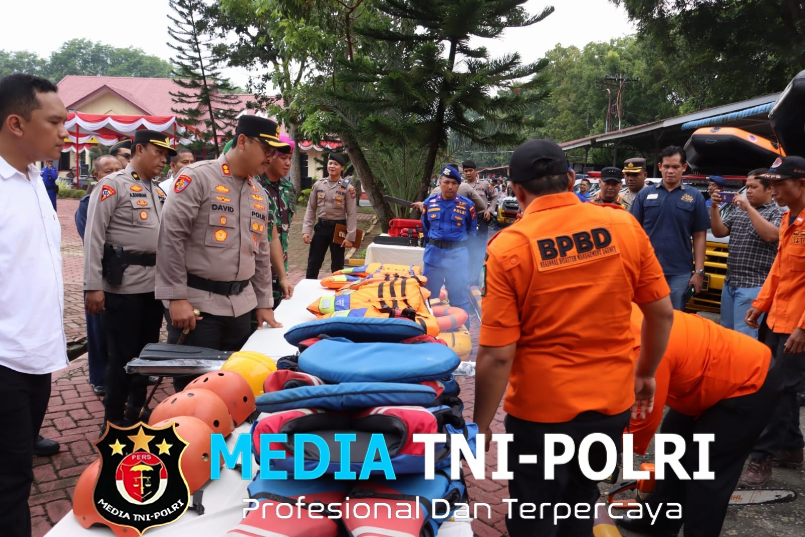 Kapolres Langkat Pimpin Apel Gelar Pasukan Kesiapan Tanggap Darurat Bencana Tahun 2025