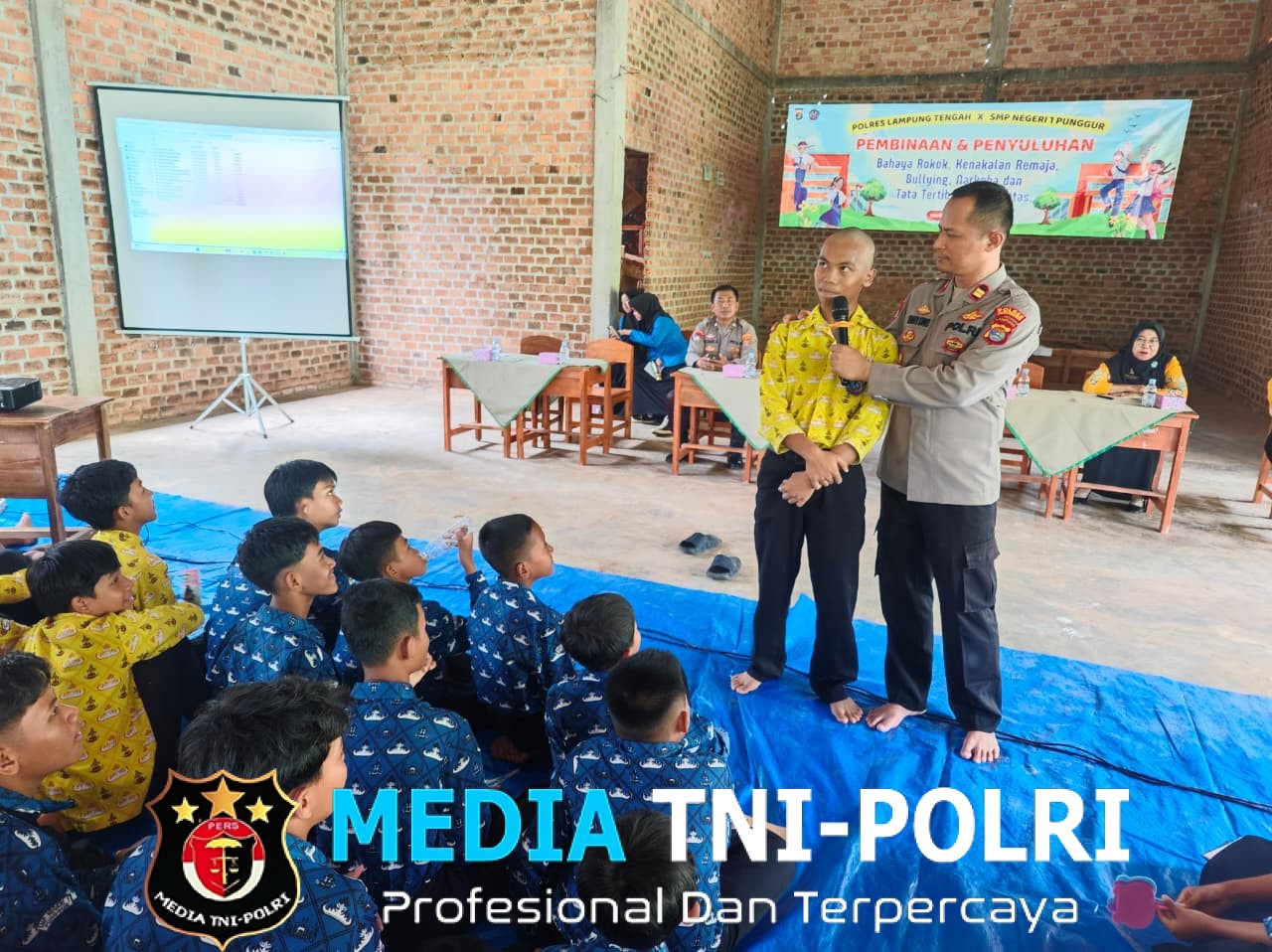 Polisi Turun ke Sekolah, Siswa SMPN 1 Punggur Diberi Pembinaan