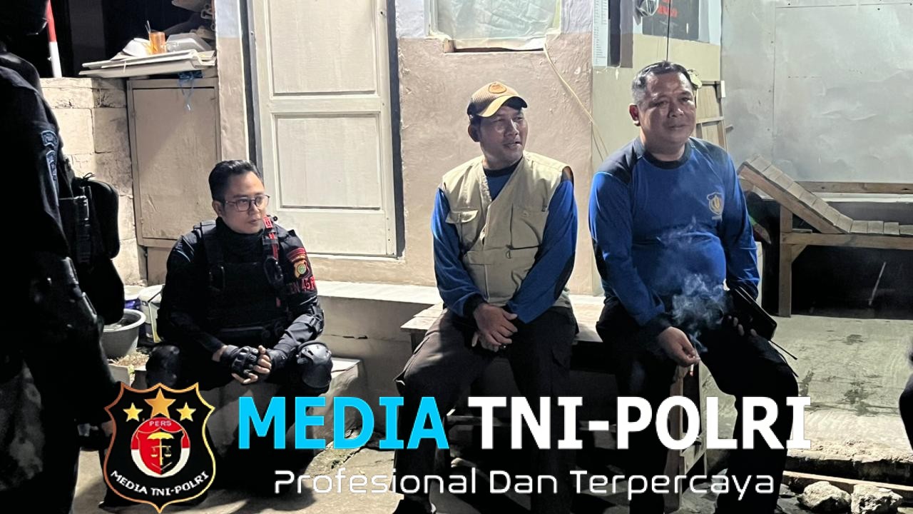 Brimob Batalyon D Pelopor Gelar Patroli Malam Antisipasi Tawuran dan Kejahatan Malam di Kabupaten Bekasi