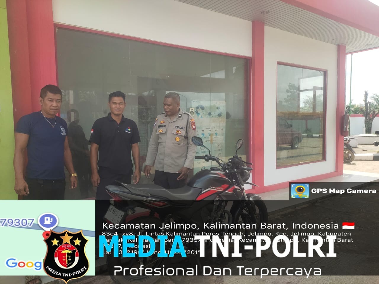 Personil Polsubsektor Jelimpo Gencarkan Sosialisasi Tangkal Paham Radikalisme Masuk Ke Desa Lewat Cara Berpatroli Rutin