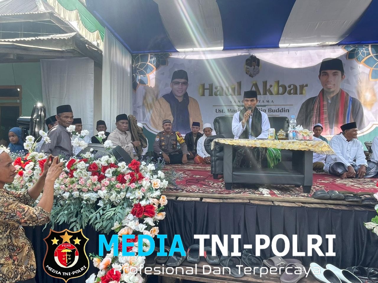 Silaturahmi dan Kebersamaan Terjalin, Kapolsek Sebangki Hadiri Haul Akbar Desa Sungai Segak