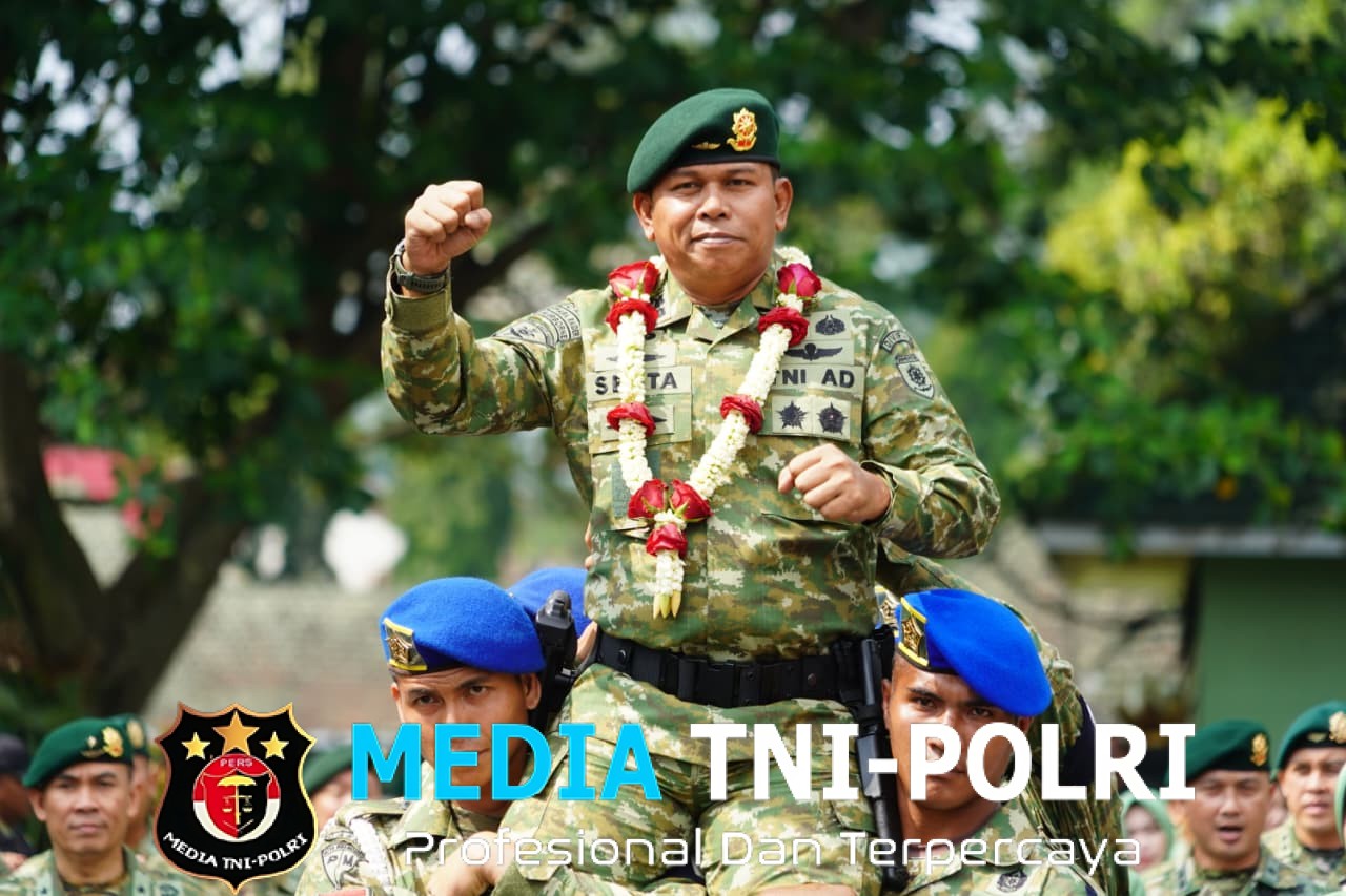 Panglima Menyambut Kepala Staf Dvif 2 Kostrad Penuh Kehangatan