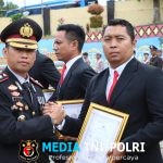 Moment Hari Pahlawan 2025, Puluhan Personel Berprestasi Dapat Penghargaan dari Kapolres Tanggamus