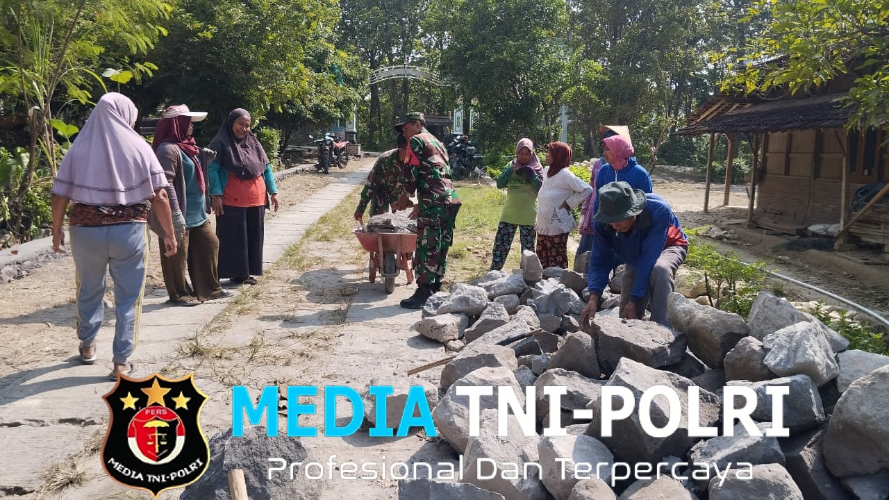 Heri Tak Sungkan Bantu Warganya dalam Pembangunan Talud Jalan Desa