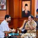 Gubernur Aceh Muzakir Sampaikan Selamat kepada Tito Karnavian atas Penganugerahan Gelar Adat dari Wali Nanggroe