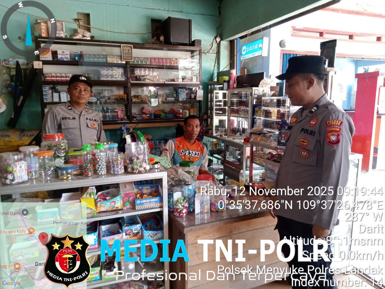 Laksanakan Patroli Siang Untuk Menjaga Keamanan dan Ketertiban Masyarakat Di Desa Darit