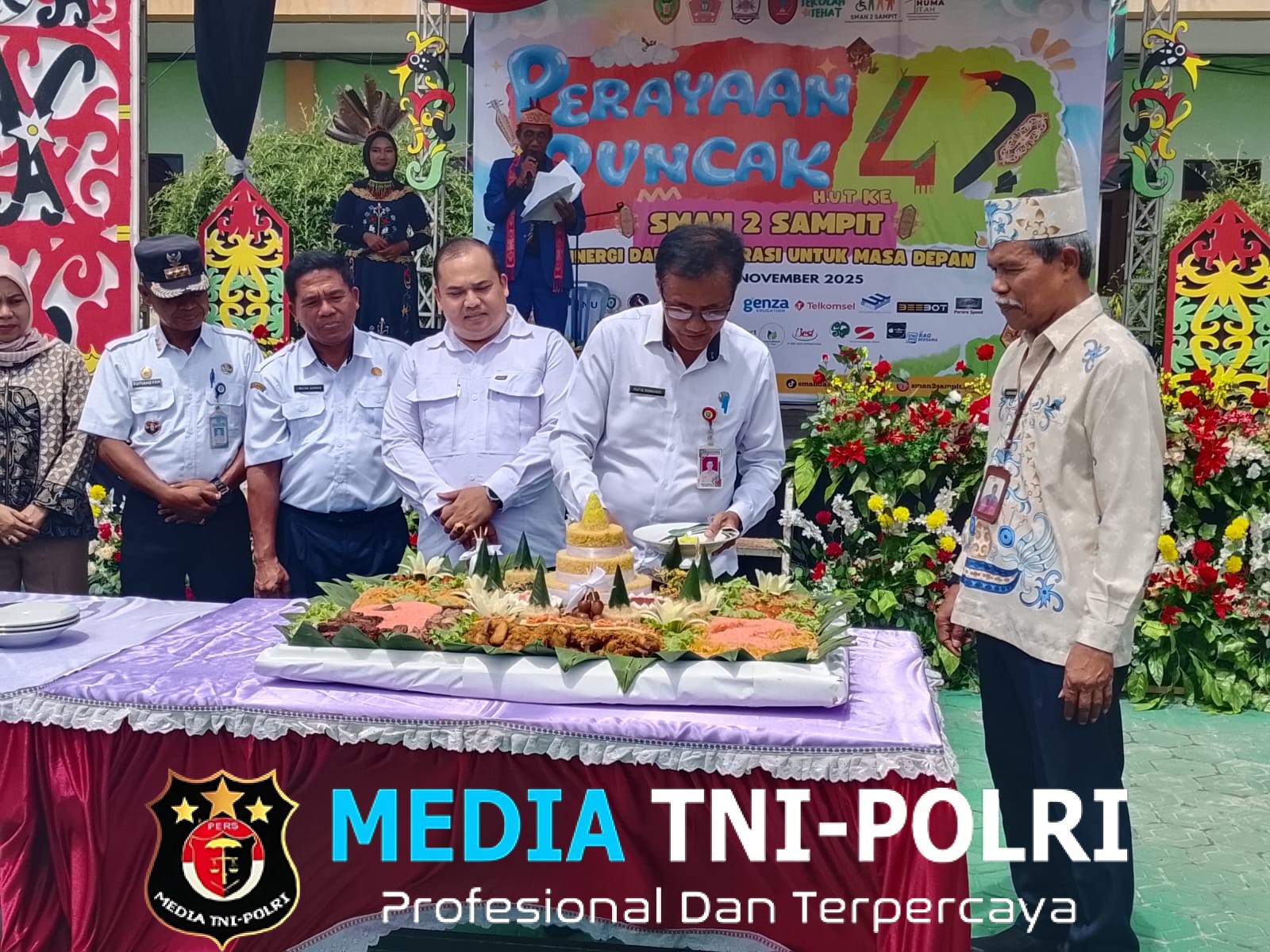 Perayaan HUT SMA Negeri 2 yang ke-42 Dihadiri Staf Ahli Bupati Kotim