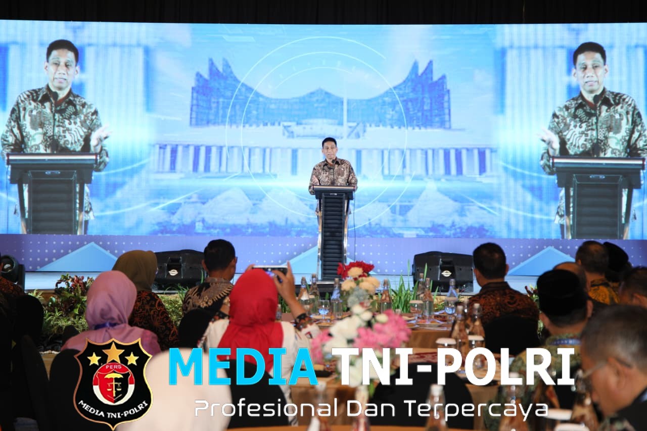 Wamendagri Wiyagus Ingatkan Aparatur Pemerintahan Pentingnya Pelayanan Publik