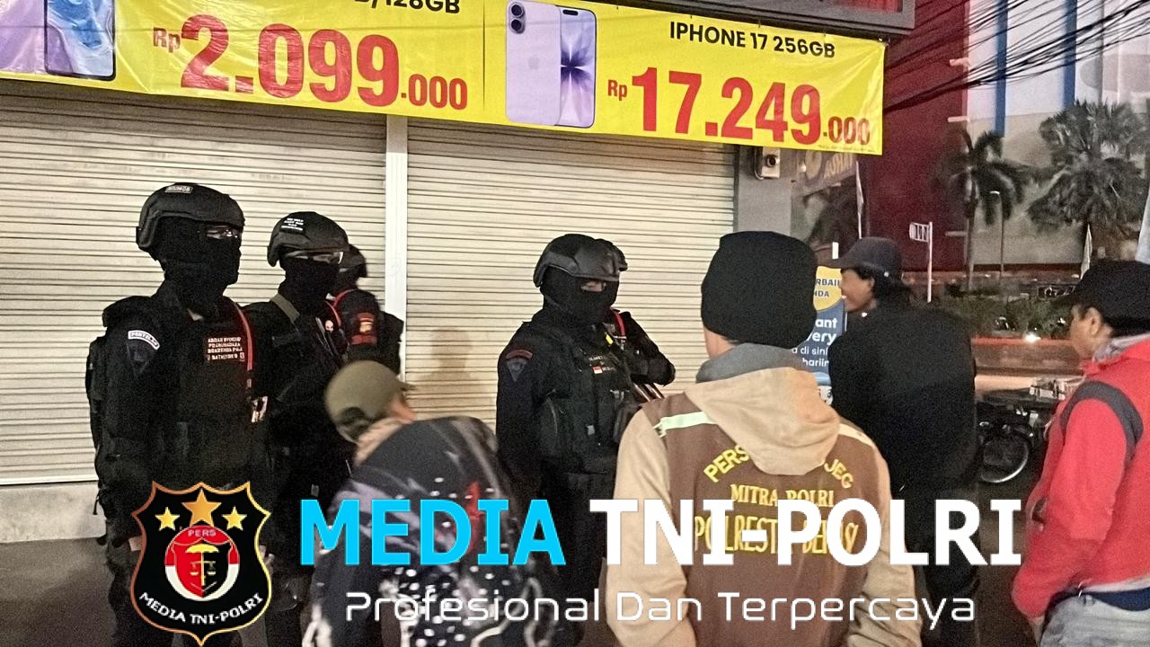 Brimob Batalyon D Pelopor Gelar Patroli Malam Antisipasi Tawuran dan Balap Liar di Bekasi