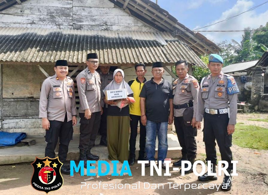 Bukti Nyata Kepedulian Polri, Kapolsek Seputih Banyak Kembali Salurkan Bansos kepada Warga Kurang Mampu