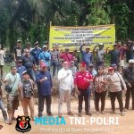 Sidang di Lapangan Oleh Pengadilan Negeri Sampit Dari Penggugat Koperasi Panca Karya Kepada Tergugat 1 Dante dan Tergugat 2 Leger T Kunum