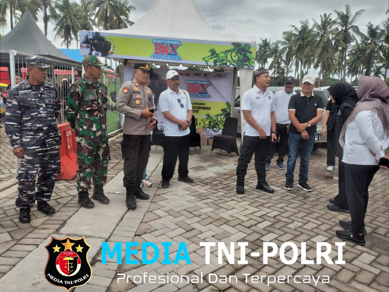 Kasdim 0825 Banyuwangi Hadiri Pembukaan Kejuaraan Supercross BMX Banyuwangi Hari Ke-I di Sirkuit Internasional BMX Muncar