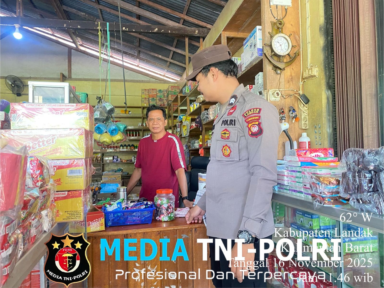 Polsek Meranti Sambangi Warga Saat Patroli, Keamanan Dijaga dengan Keakraban