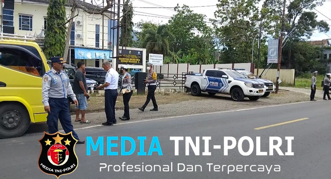 Hari Pertama Operasi Zebra Krakatau 2025, Polres Tanggamus Tegur 31 Pelanggar Lalu Lintas
