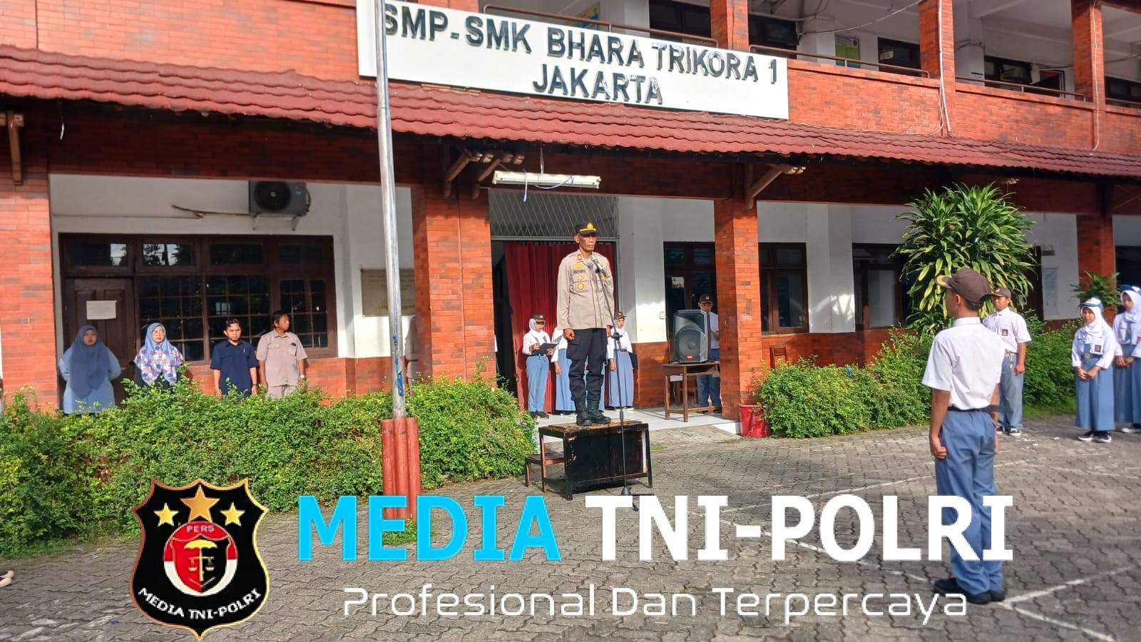 Police Goes to School, Polsek Grogol Petamburan Beri Edukasi Kamtibmas kepada Pelajar Bhara Trikora 1