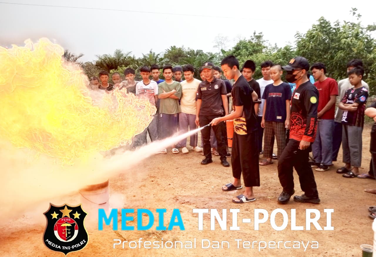 Kolaborasi Forum Rescue Relawan Lampung dan Damkarmat Lampung Tengah wujudkan Pesantren Tangguh Bencana