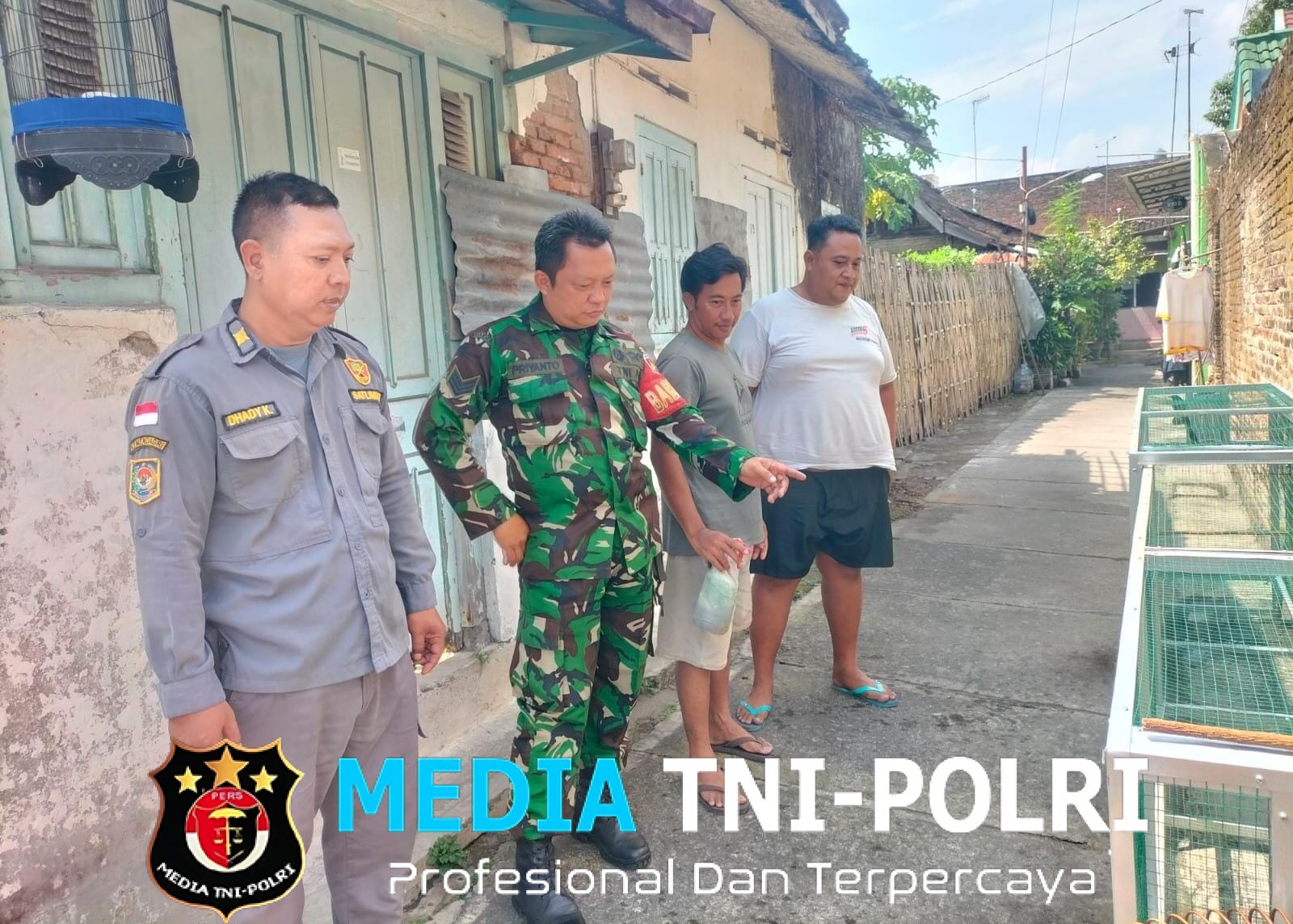 Sambang Warga Cara Ampuh & Jitu, Babinsa Kemlayan Dekat dan Berinteraksi Langsung Dengan Warganya