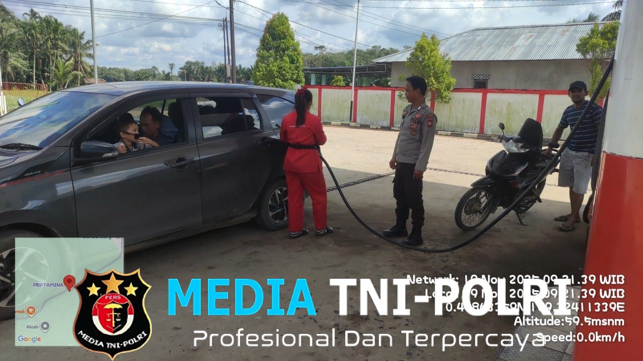 Polsek Menjalin Melaksanakan Giat Patroli Dialogis Sambangi SPBU Di Wilayahnya