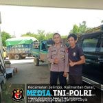 Personil Polsubsektor Jelimpo Laksanakan Patroli Dialogis Disekitaran Pusat Perbelanjaan Untuk Memastikan Situasi Kamtibmas yang Aman dan Kondusif